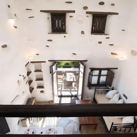 Ferienhaus Traditional Stoned House For 3 People In *