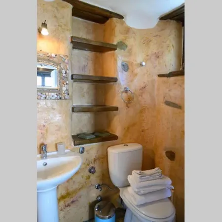 Ferienhaus Traditional Stoned House For 3 People In *